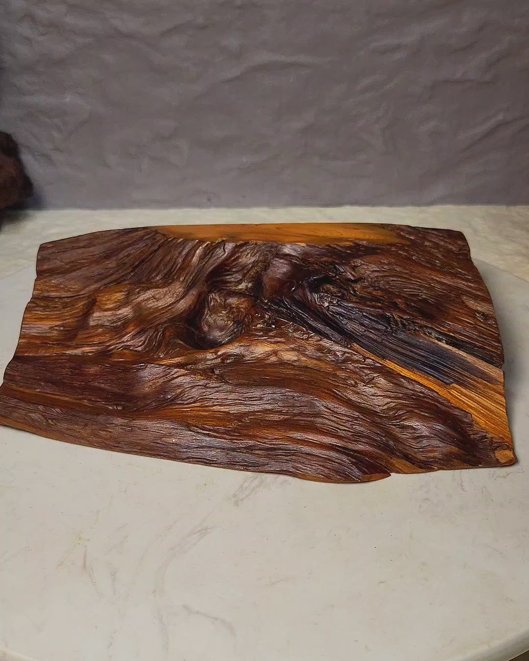 台湾黄檜 根瘤 手彫り木工芸作品《流巖》｜福木 FUMU – 福木 FUMU WOODS